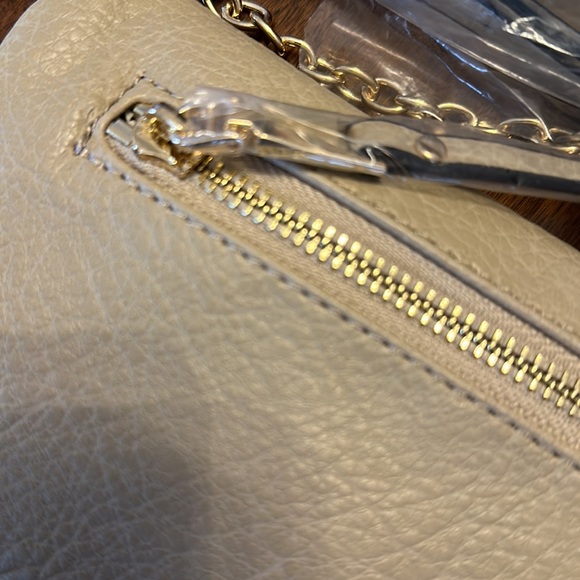 Khaki Crossbody Urban Expressions - Picture 4 of 5